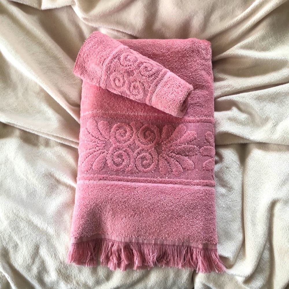 Mauve Cannon Towels